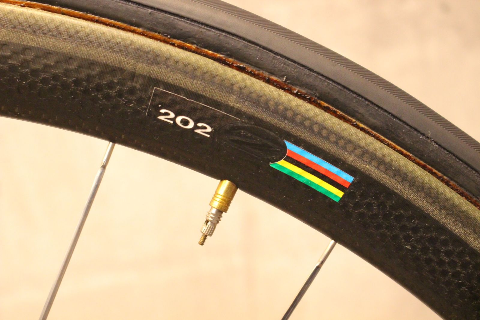 ZIPP 202 シマノ11 チューブラー ホイール ZIPP 202 シマノ11 チューブラー ホイール