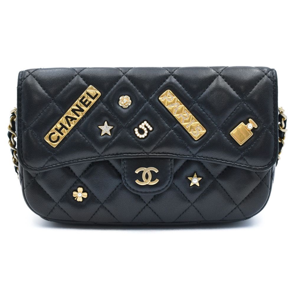 CHANEL（シャネル） マトラッセ シングルチェーンフラップフォンケース 