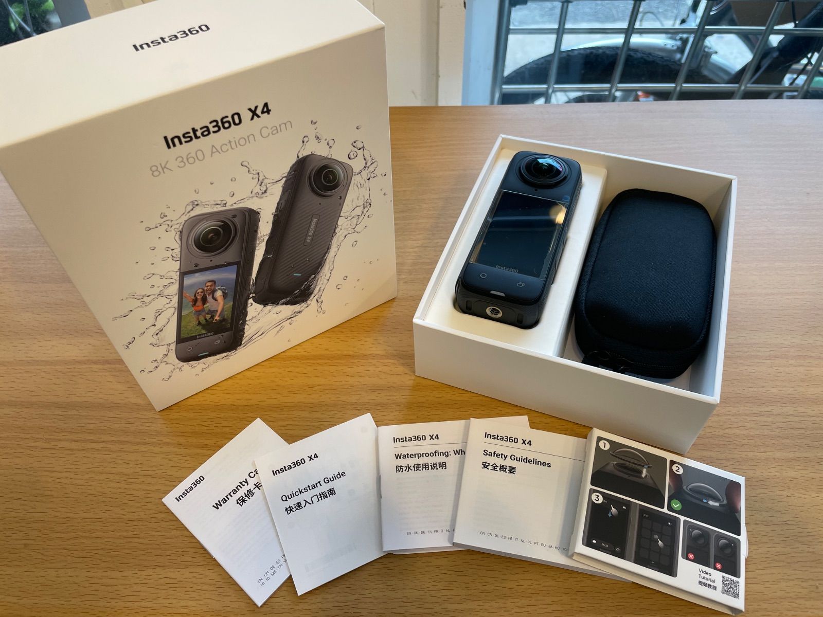 ♥品 Insta360 X4 8K 360 Action Cam CINSABMA バッテリーとセルフィースティック付き