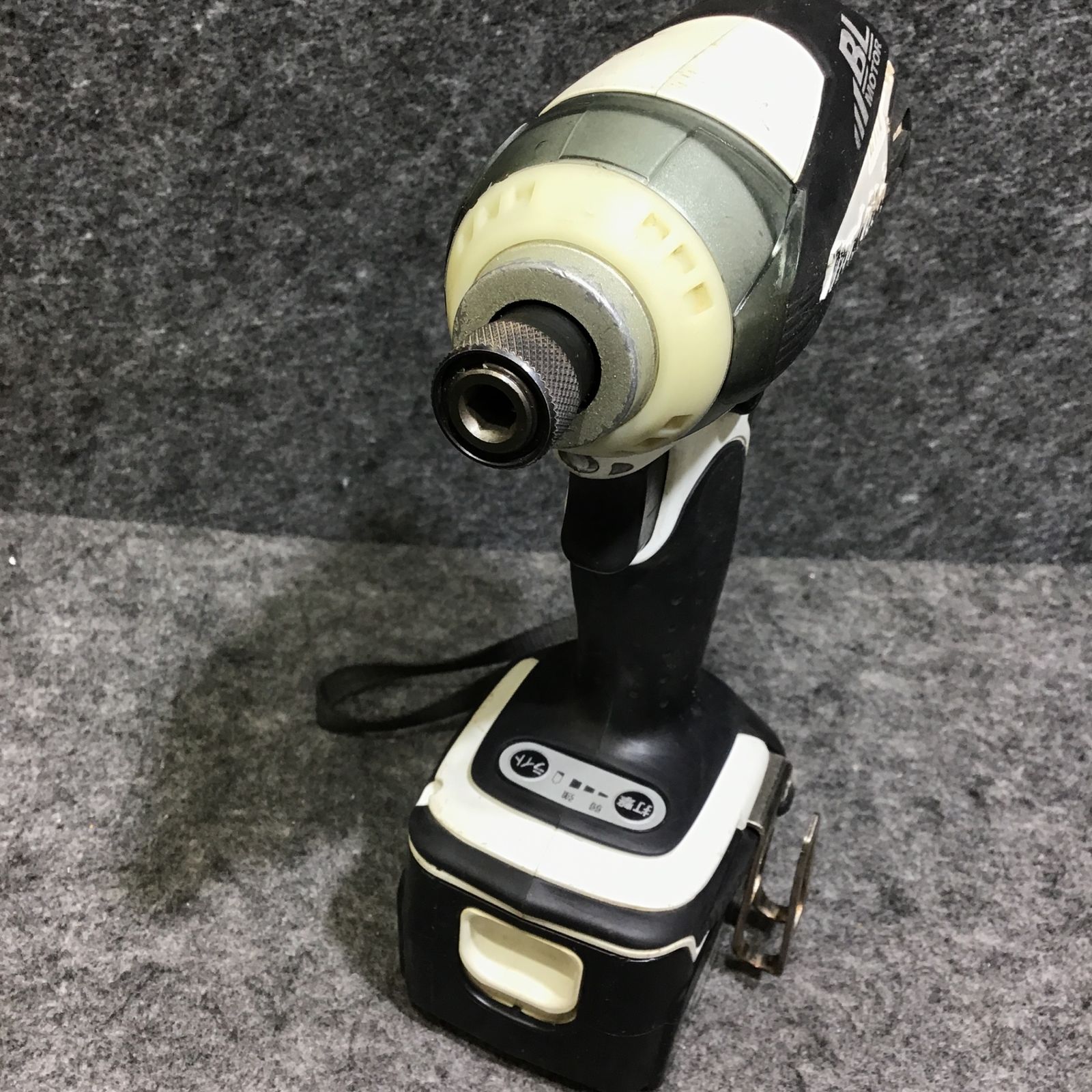 12/1受渡済)JT9579【MITSUBISHI/三菱 2ドア冷蔵庫】美品 2022年製 MR