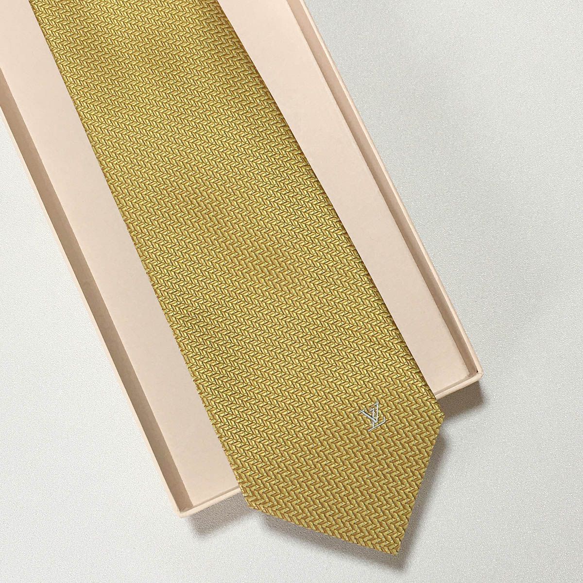 美品 ルイヴィトン Louis Vuitton ネクタイ シルク100% イエロー