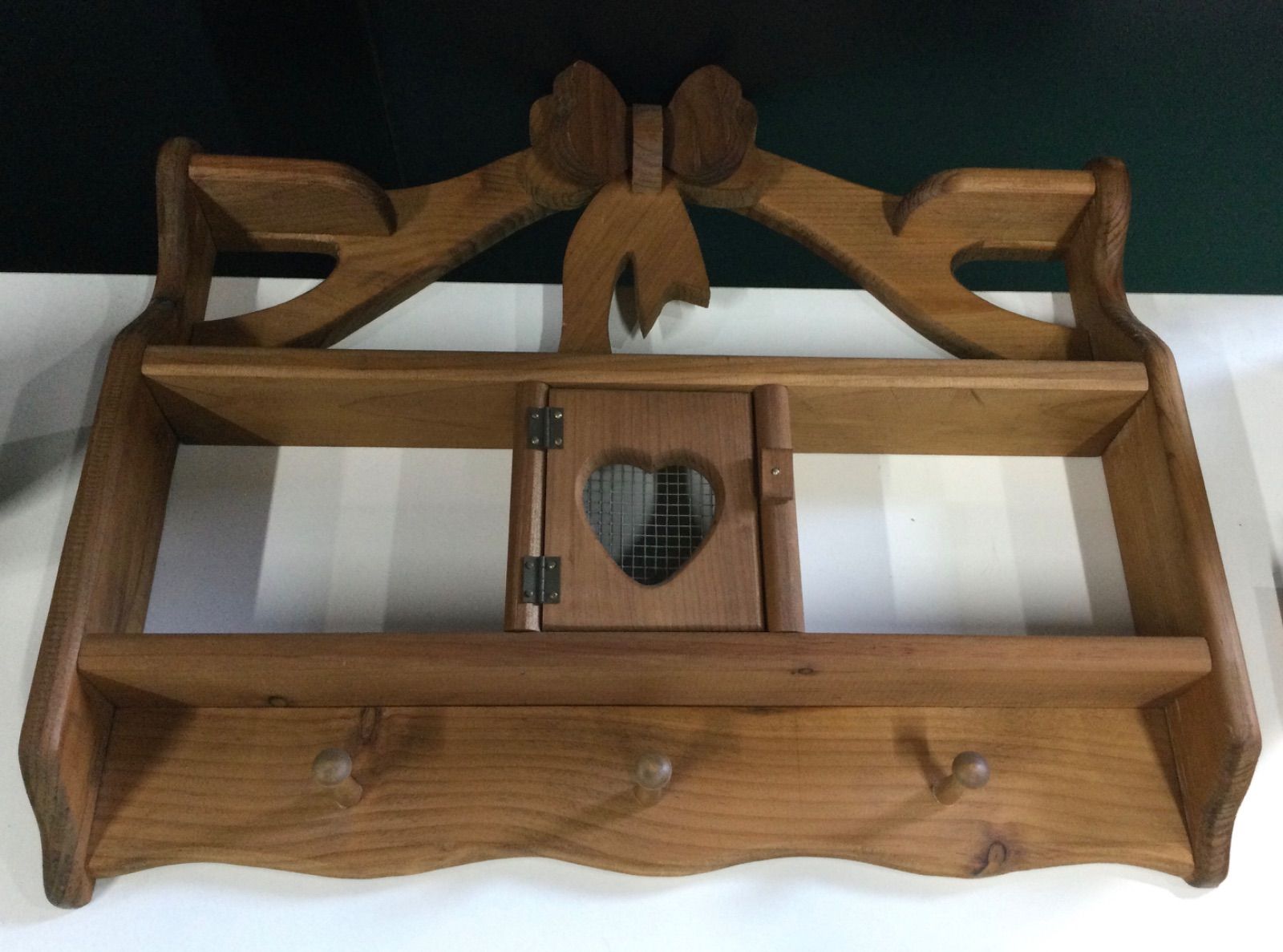 アメリカンカントリー家具　カントリーハート　木製ハート型扉付きシェルフ アメリカンカントリー家具 カントリーハート 木製ハート型扉付き