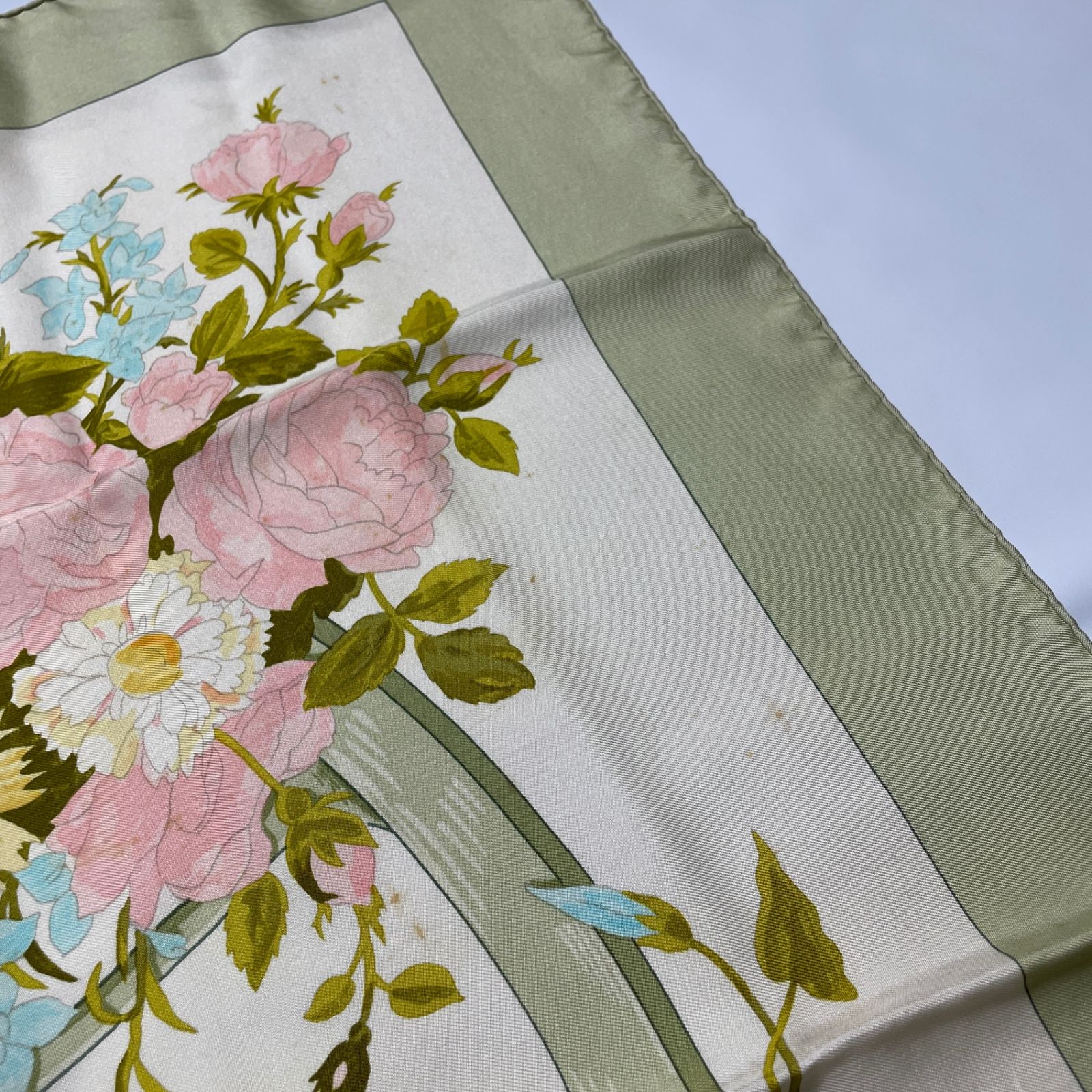 【極美品】 トリーバーチ ビジネスバッグ 2WAY ゴールド金具 A4可 極美品】 トリーバーチ ビジネスバッグ 2WAY ゴールド金具 A4可