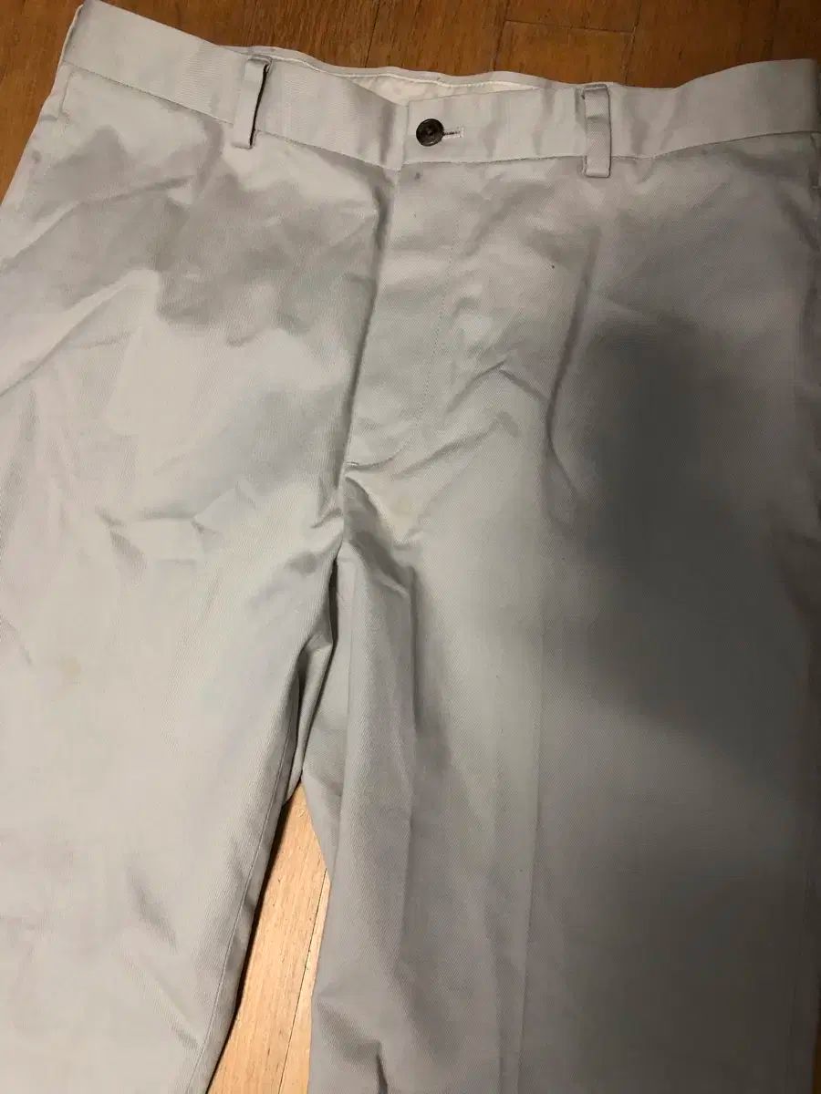 アドバンテージ チノパンツ