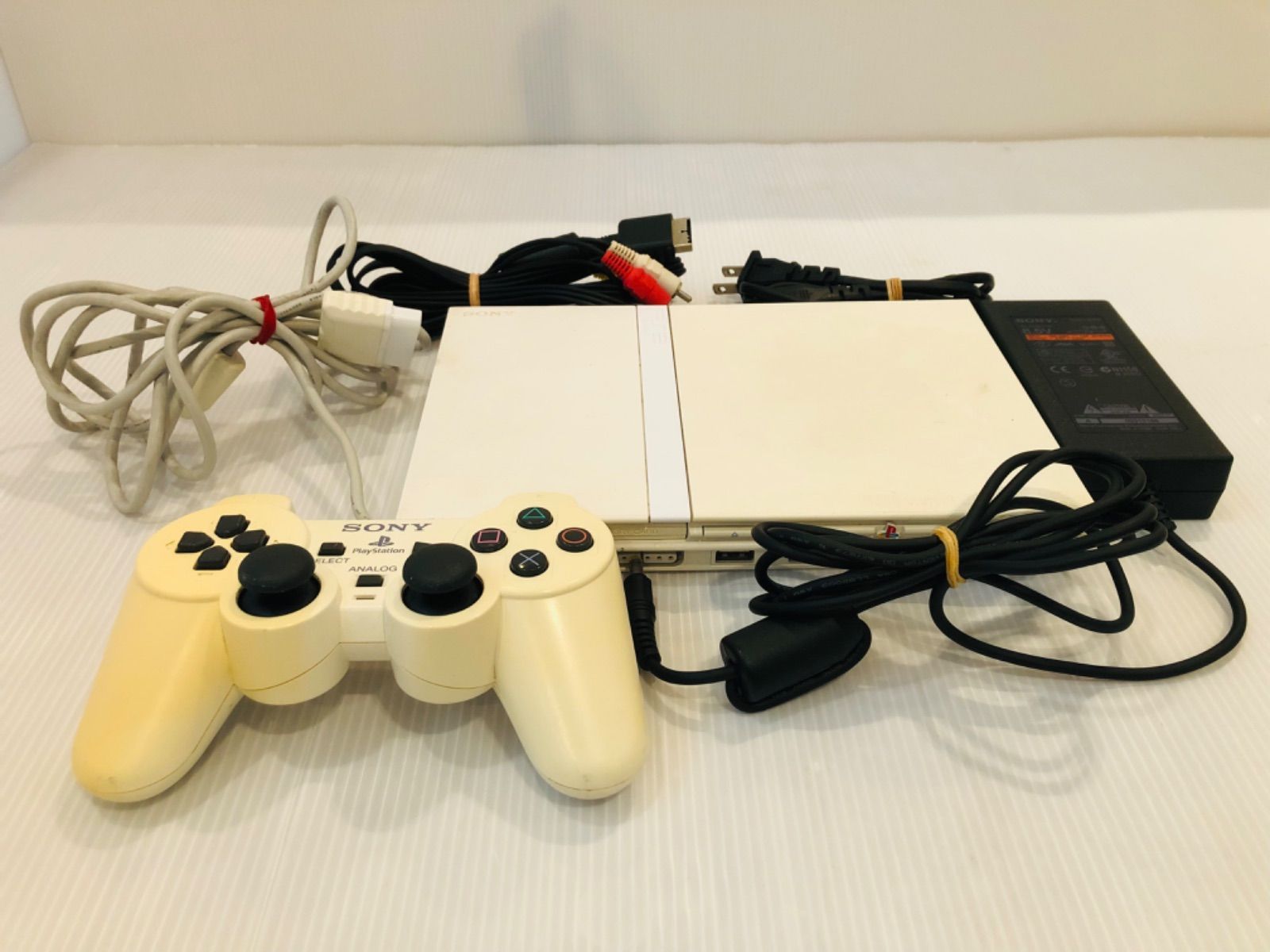 新発売 playstation2 大注目 ps2 : 77000 + ソフト テレビゲーム