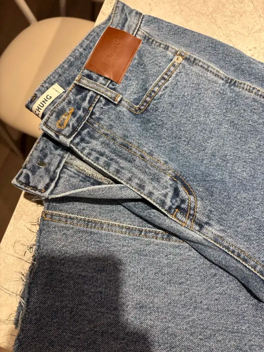 J.Chung デニム スラックス 青 s DECORATOM_COM_BR