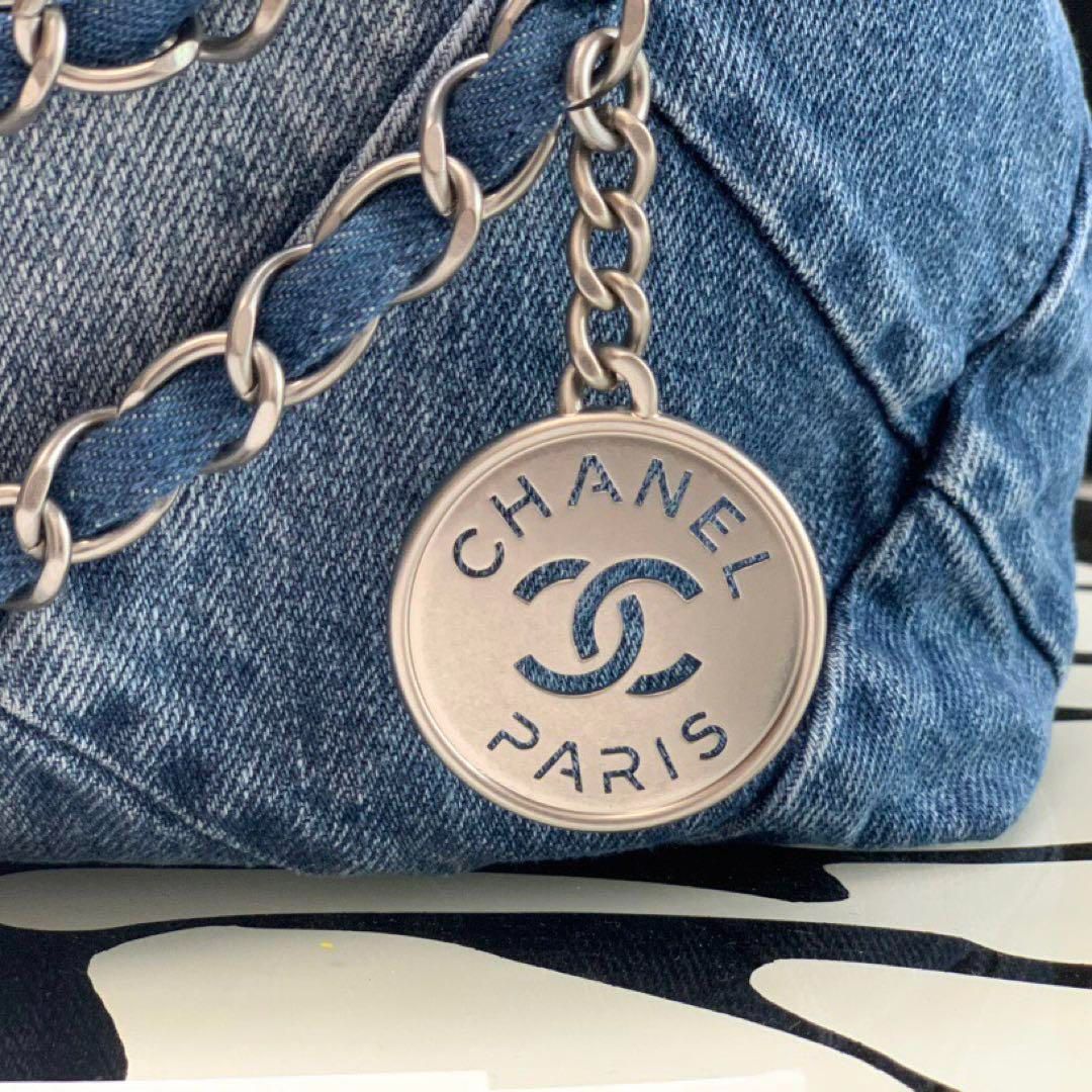 Chanel ショルダーバッグ