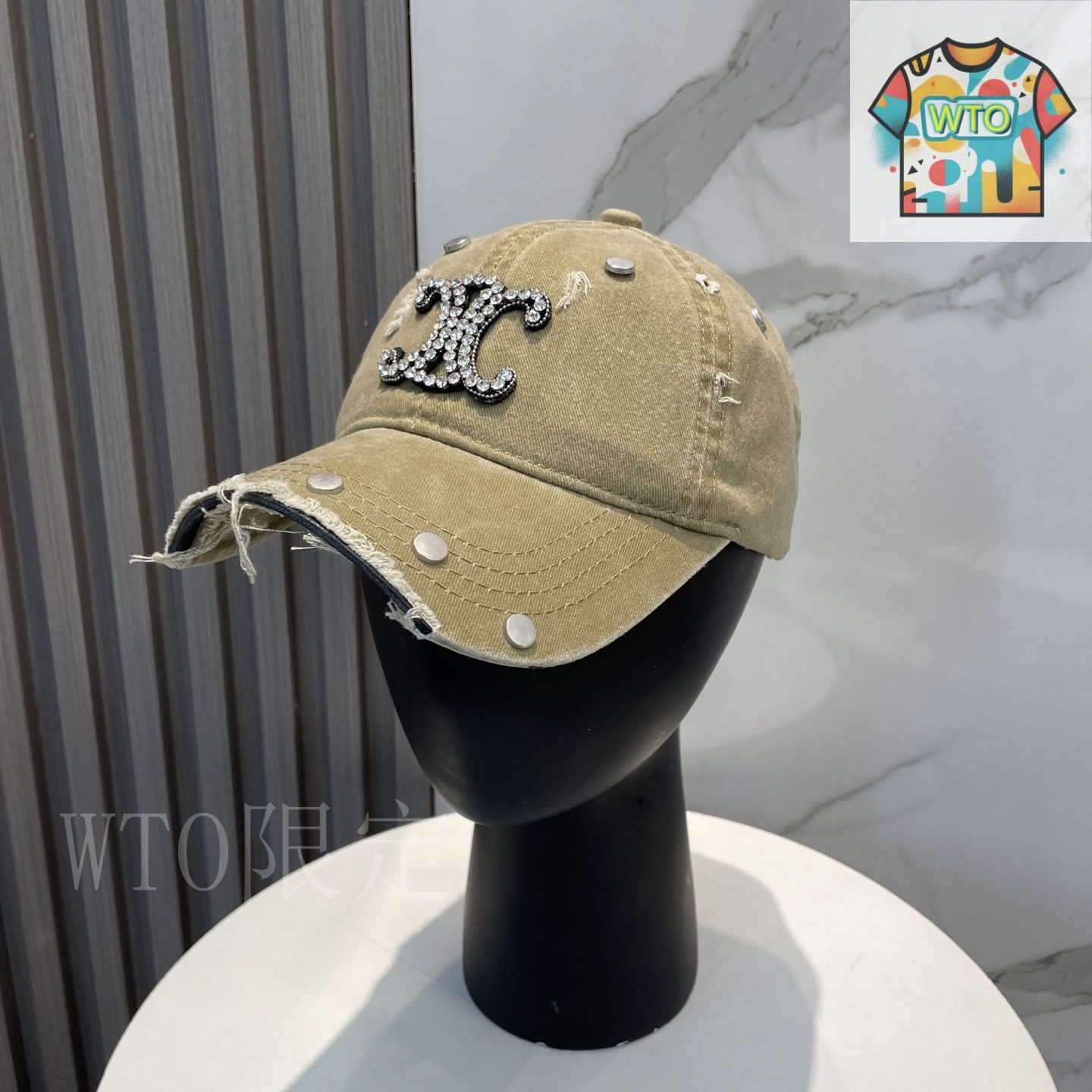 今日WTO】CELINE デザインベースボールキャップ-LX93 - メルカリ