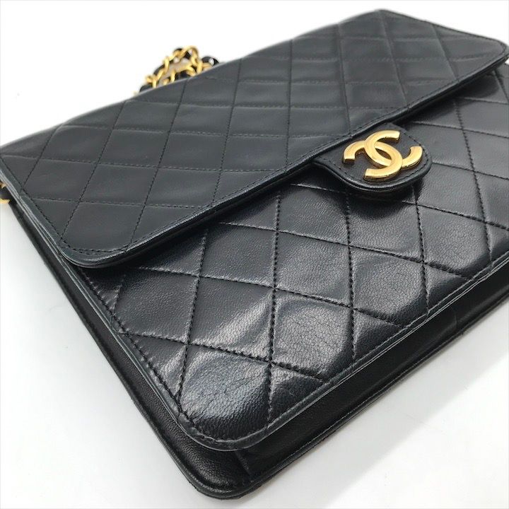 CHANEL　レディース　ショルダーバッグ　マトラッセ　ラムスキン 良品 CHANEL シャネル ココマーク マトラッセ ラムスキン