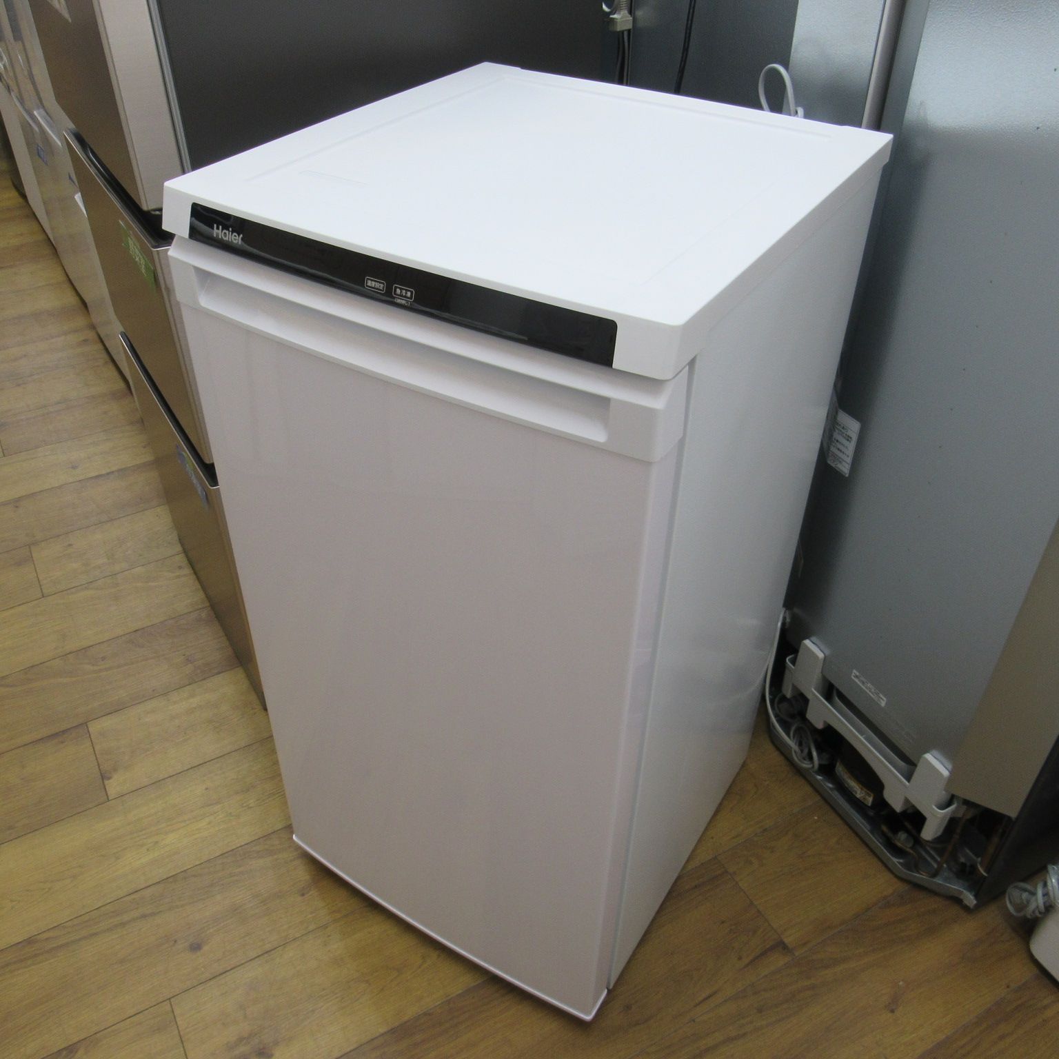 ハイアール 冷凍庫 102L ハイアール 冷凍庫 Live Series ホワイト