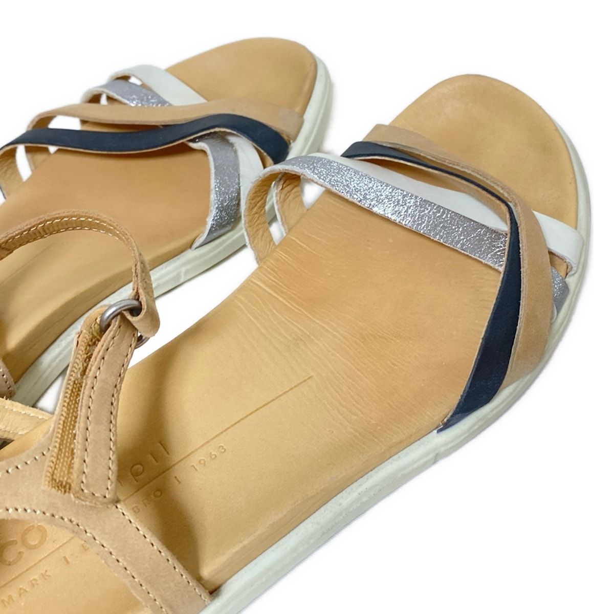 ecco サンダル 38 ECCO GRUUV SOL W サンダル EU 38 ホワイト Women's