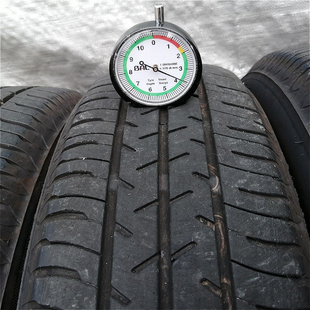 夏タイヤ155 65R14