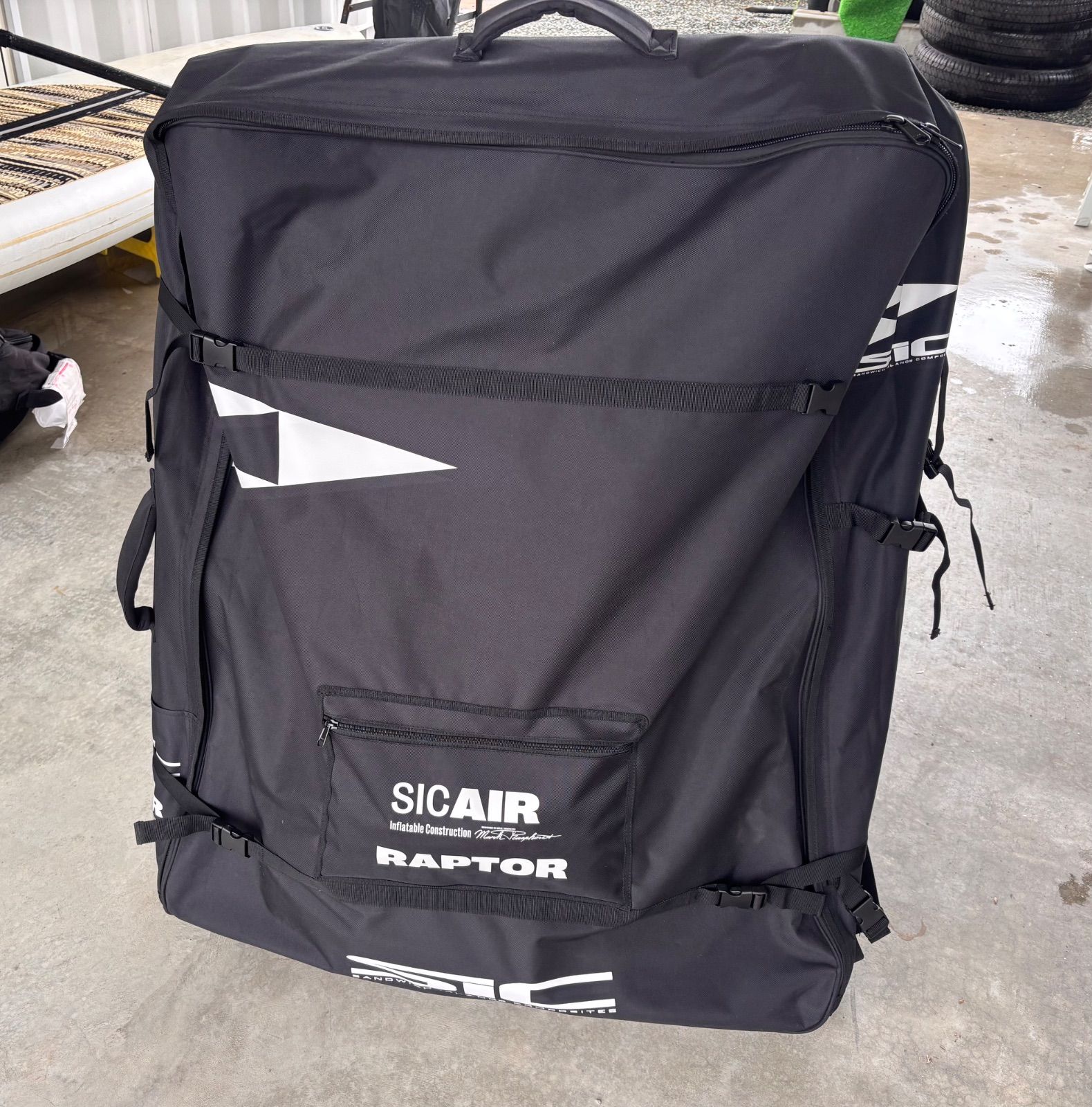 新品・展示品】インフレータブルウイングフォイルボード2024SIC