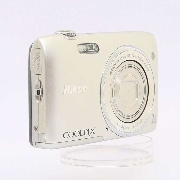 中古】(ニコン) Nikon ニコン COOLPIX S3500 クリスタルシルバー  