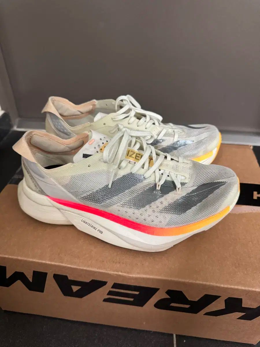 adidas(アディダス) アディゼロ アディオス プロ 3 235 - メルカリ