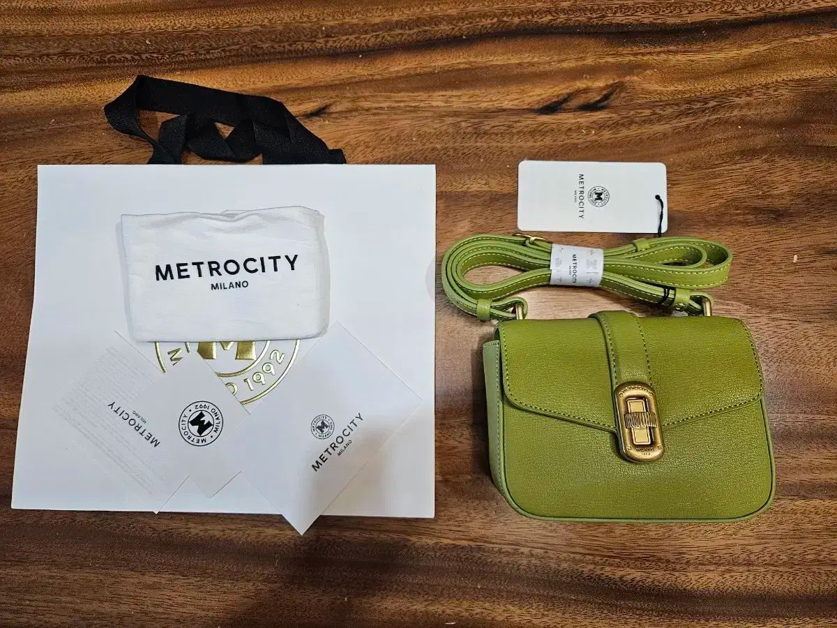 メトロシティクロスバッグ 商品