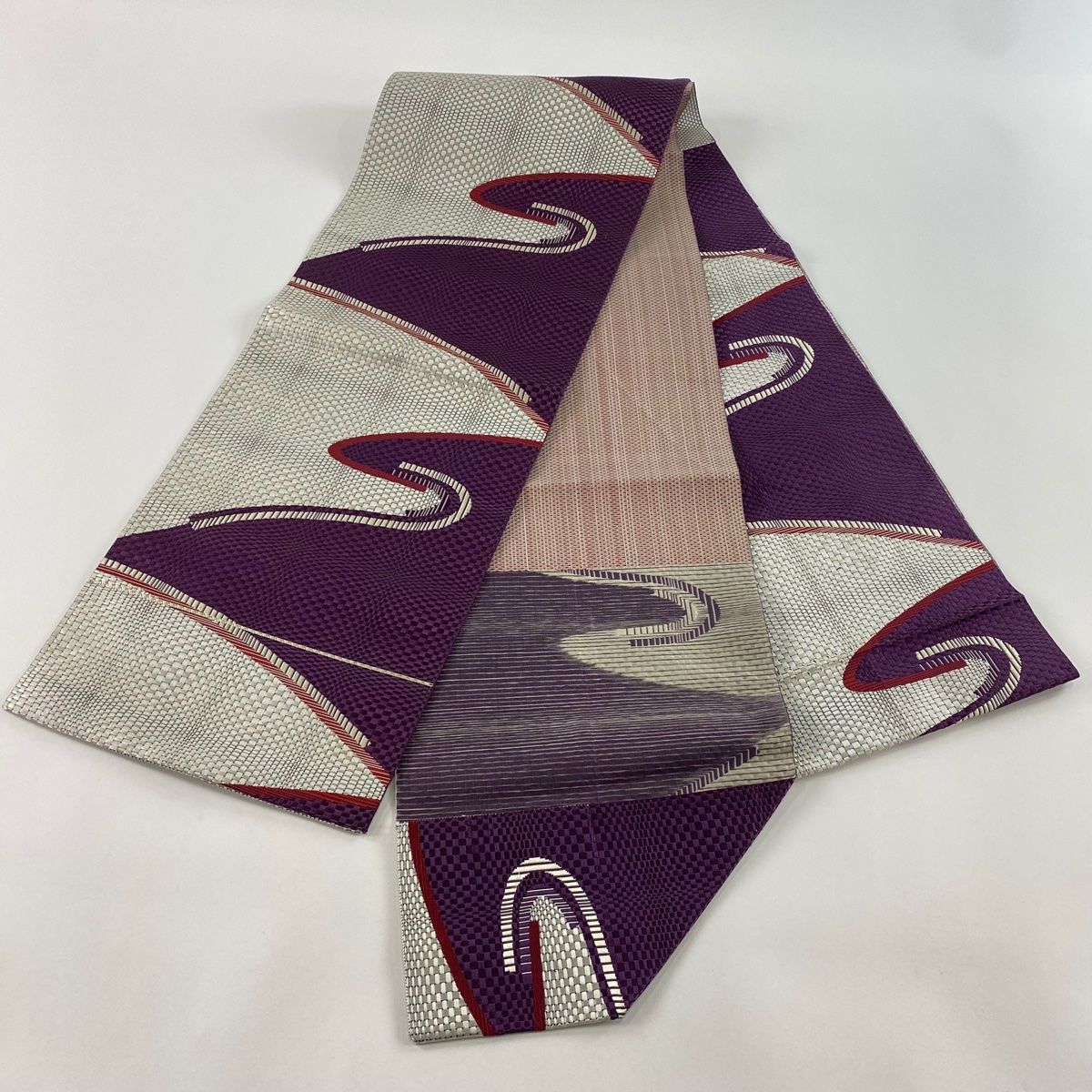 名古屋帯 美品 秀品 八寸名古屋帯 松葉仕立て 幾何学模様 緑 正絹 中古 名古屋帯 美品 秀品 八寸名古屋帯 松葉仕立て 幾何学 灰白 正絹 中古