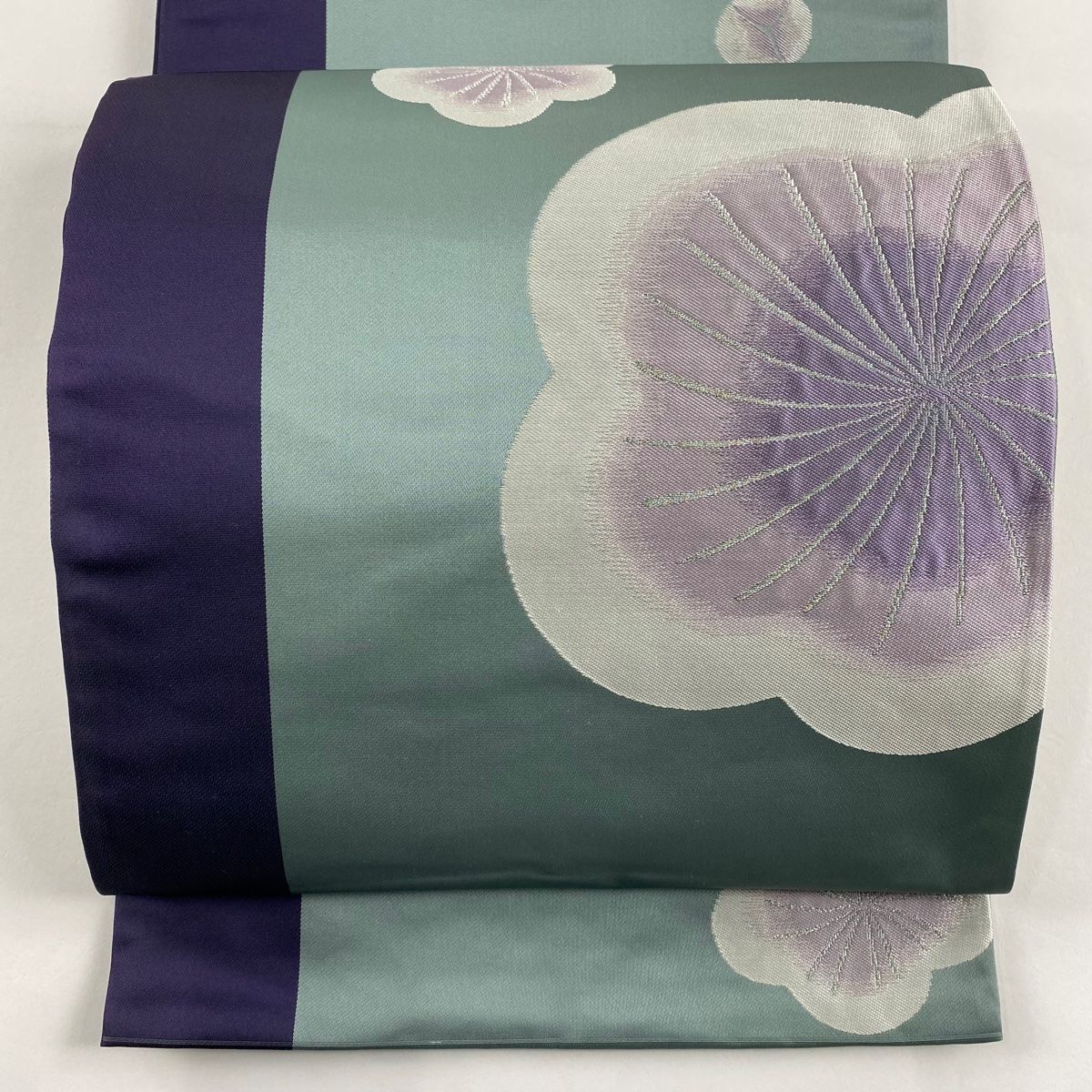 袋帯 秀品 関西仕立て 梅 銀糸 薄緑 六通 正絹