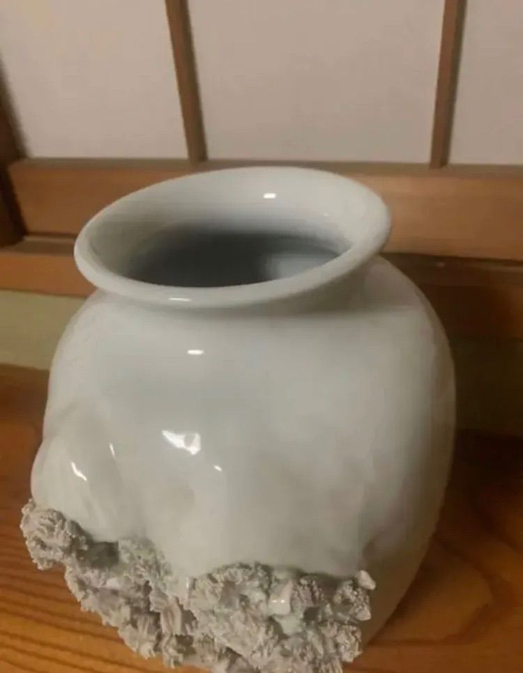 砥部焼 清月窯 山水彫 洞窟彫 花瓶 壺 伝統工芸品 - メルカリ