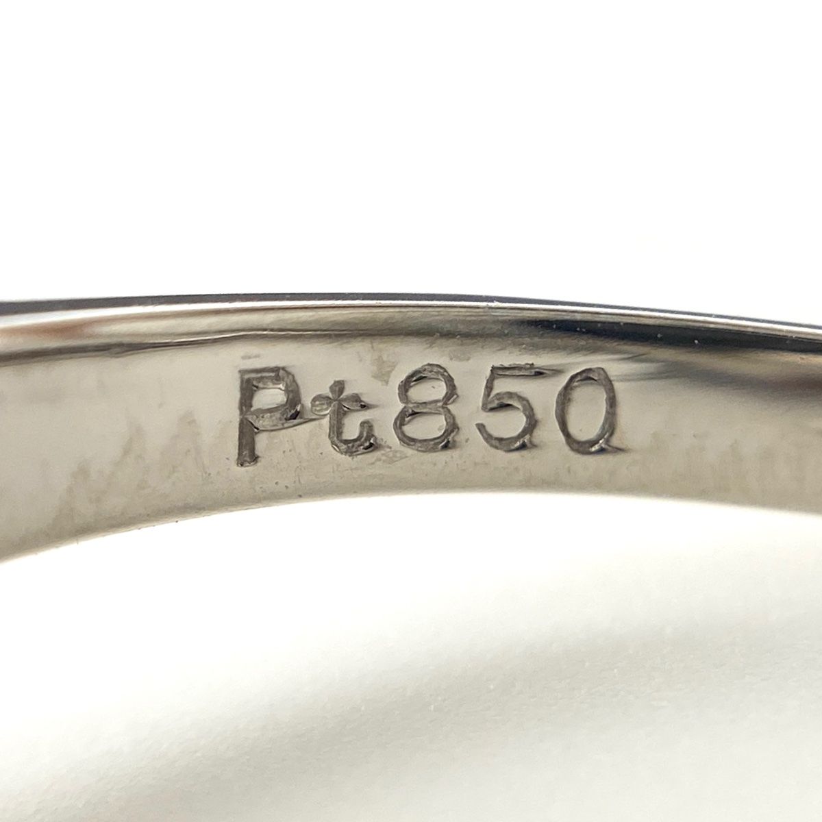 ウォーターオパール デザインリング プラチナ 指輪 メレダイヤ リング  