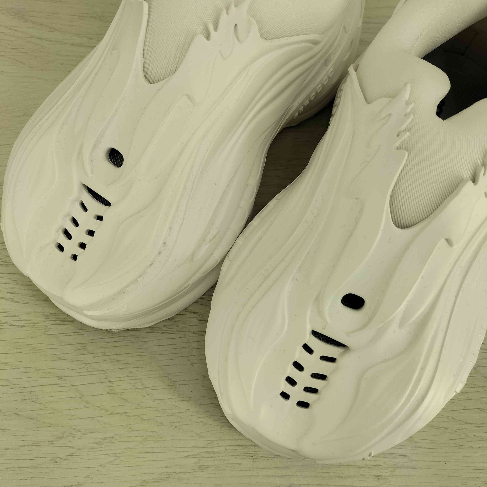 USED古着(ユーズドフルギ) SOL3MATES x KACIMI Latamene SIROCCO 1 WHITE レディース UK：5 【中古】【ブランド古着バズストア】 ユーズドフルギ USED古着 SOL3MATES x KACIMI Latamene SIROCCO 1