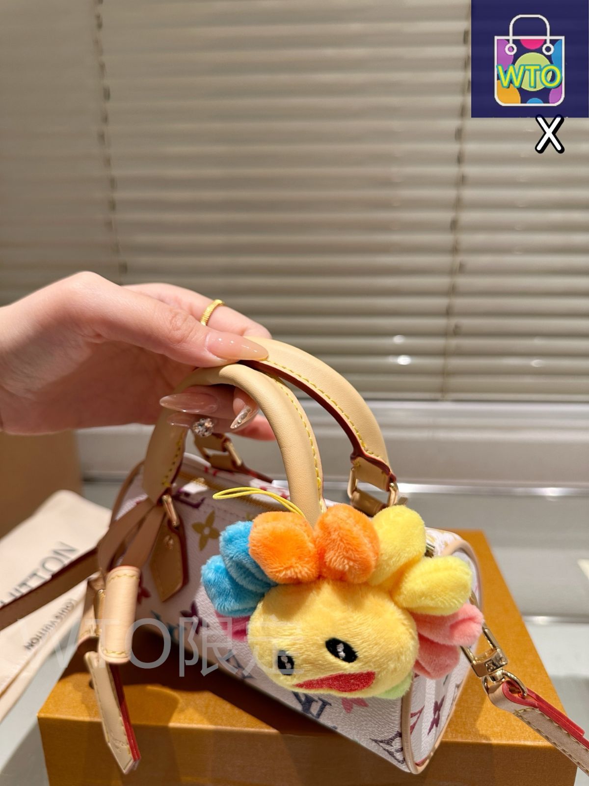 【可愛いカラフル白】Louis Vuitton×村上隆 ナノスピーディ 今日特価】Louis Vuitton x Murakami Nano Speedy 16 ルイ