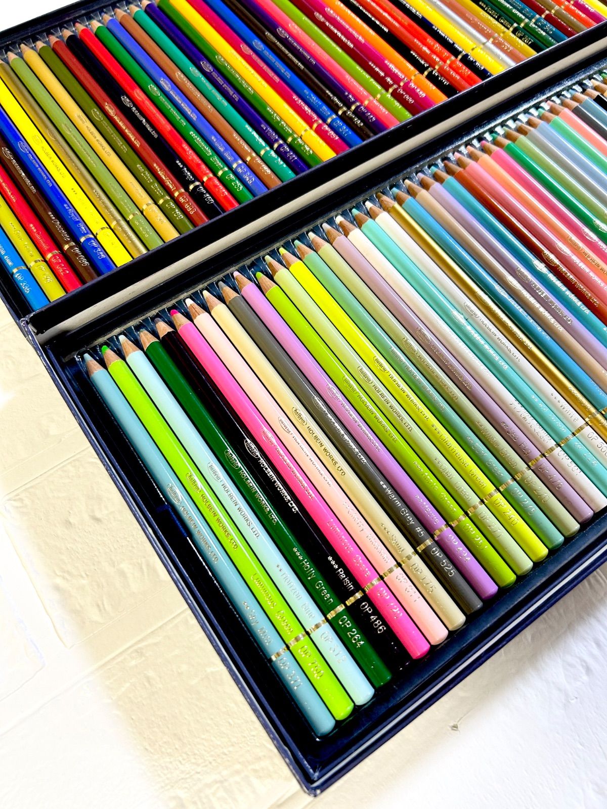 ホルベイン アーチスト色鉛筆