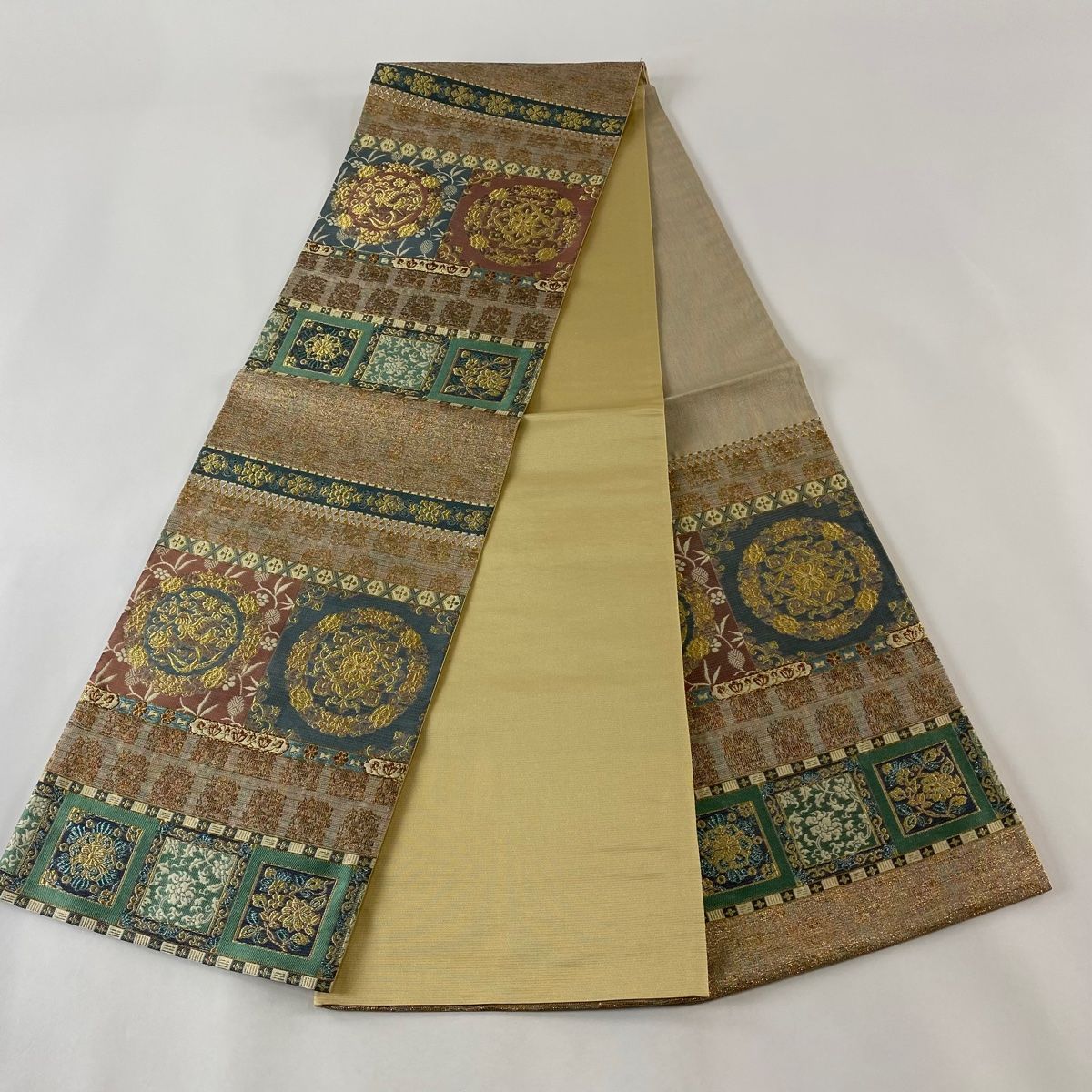 【美品】可愛い 正絹袋帯 古典柄　唐織　六通柄　ob-017 美品】可愛い 正絹袋帯 古典柄 唐織 六通柄 ob-017