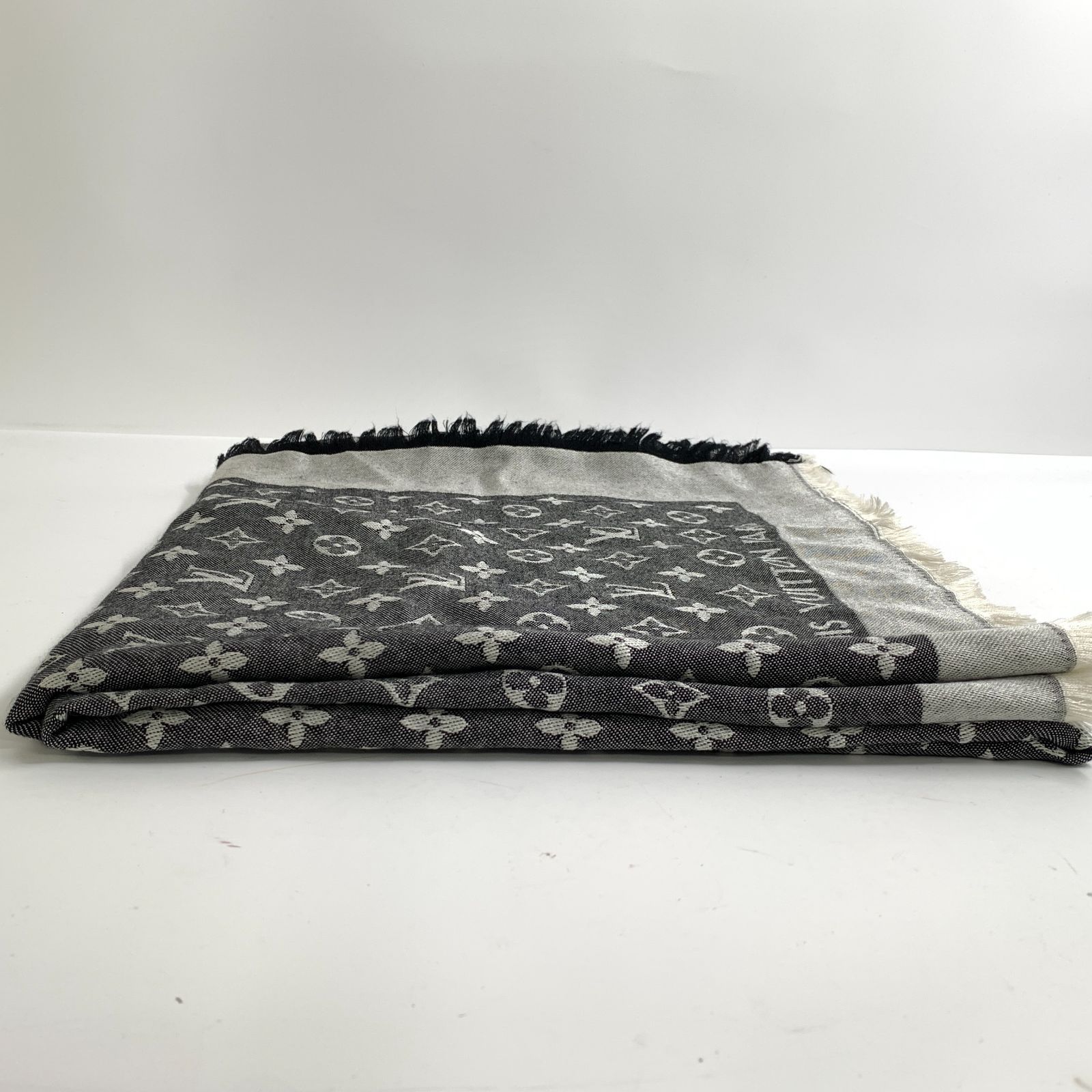 f001 H LOUIS VUITTON ルイ ヴィトン 大判 ショール ストール f001 H LOUIS VUITTON ルイ ヴィトン 大判 ショール ストール