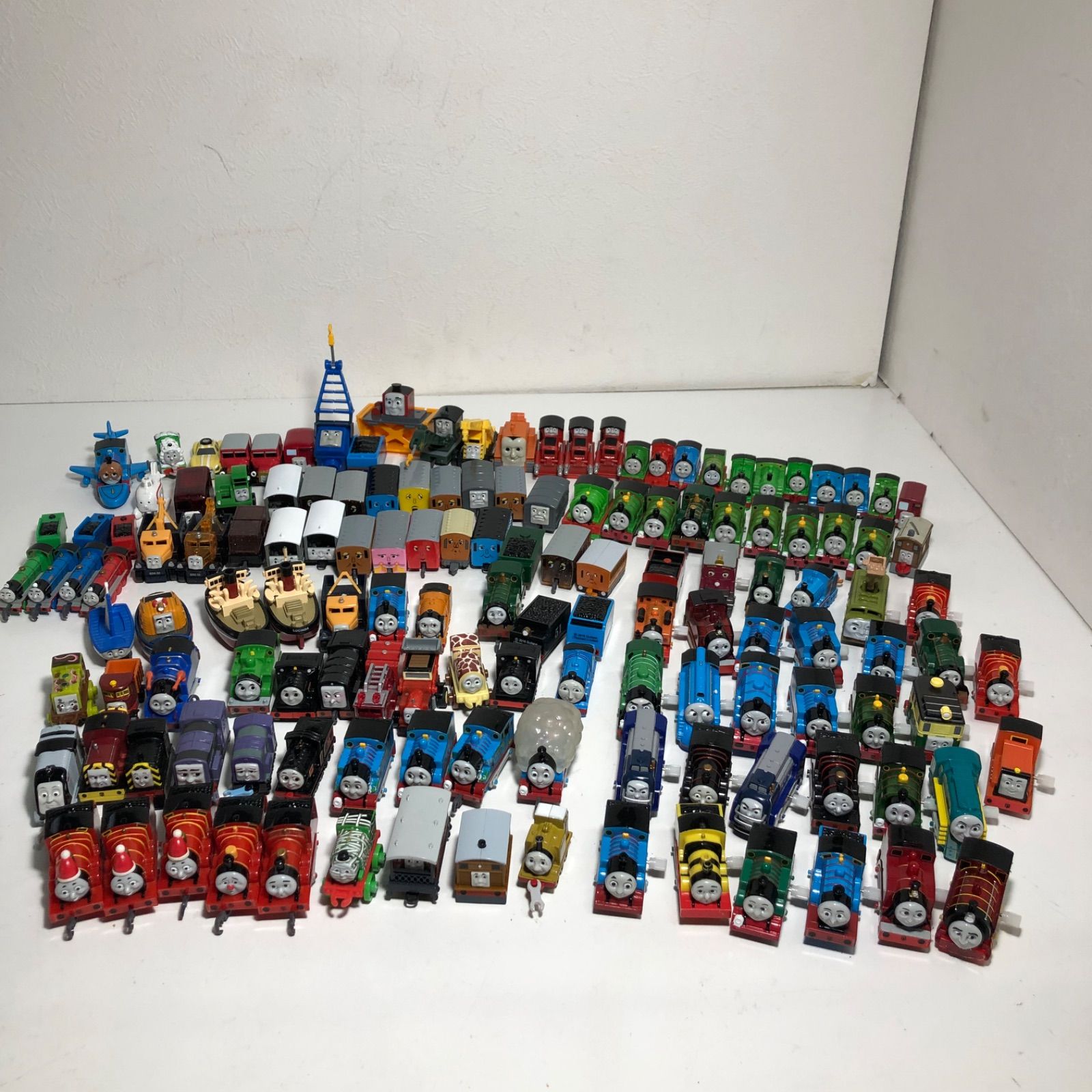 ☆カプセルプラレール トーマス 大量まとめ売り 133個 レアあり ☆カプセルプラレール トーマス 大量まとめ売り 133個 レアあり