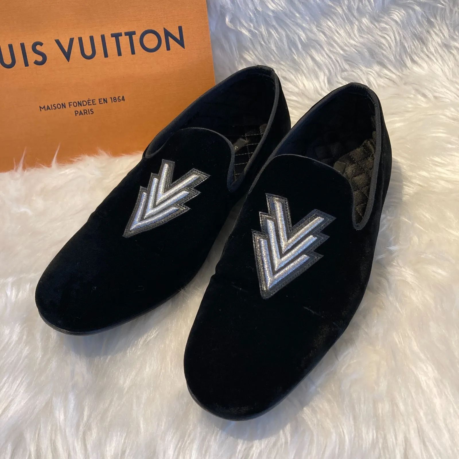 ヴィトン louis vuitton ベロア ベルベット サンダル ロゴ ヴィトン louis vuitton ベロア ベルベット サンダル ロゴ