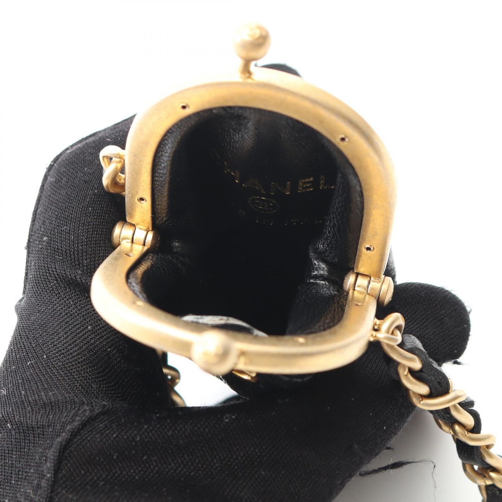 CHANEL ブラックレザー リップケアケース org.jpg