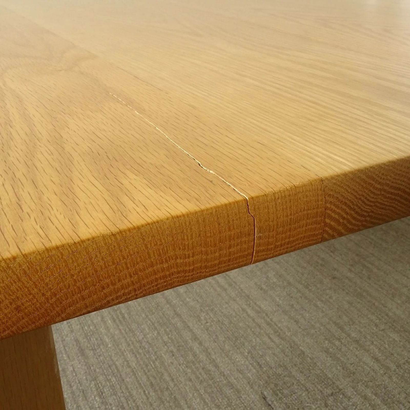 | オーク無垢材