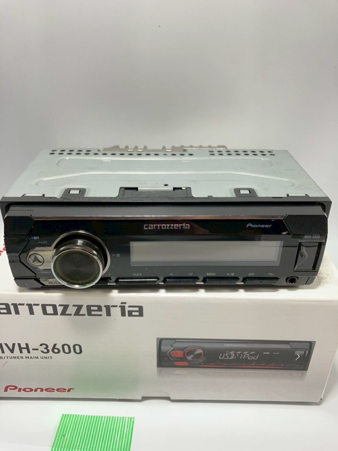 Y☆435 パイオニア 「carrozzeria」 DEH-5500 未使用品！ Y☆435 パイオニア 「carrozzeria」 DEH-5500 未使用品！ Carrozzeria