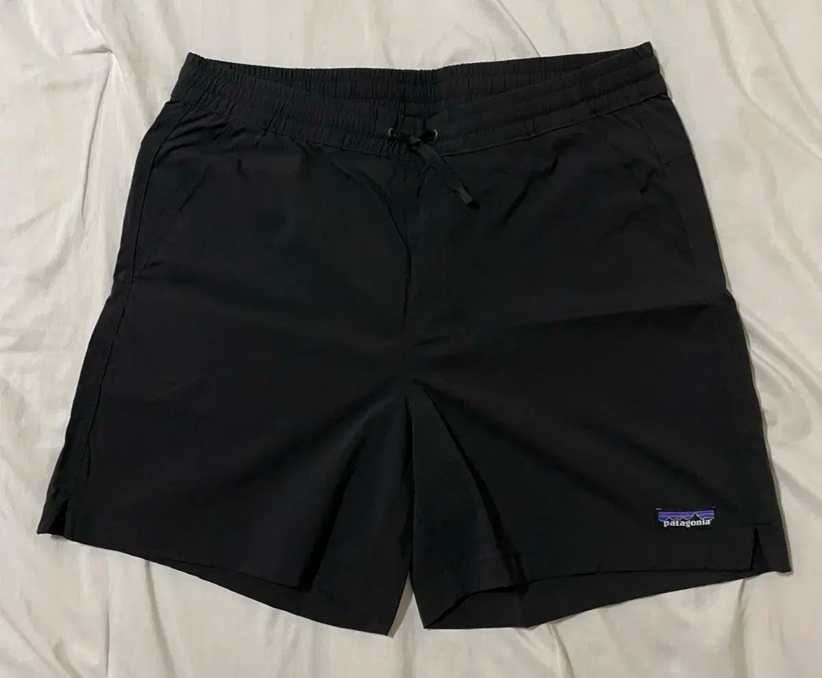 patagonia パタゴニア バギーズ ライト ハーフパンツ 6 インチ L