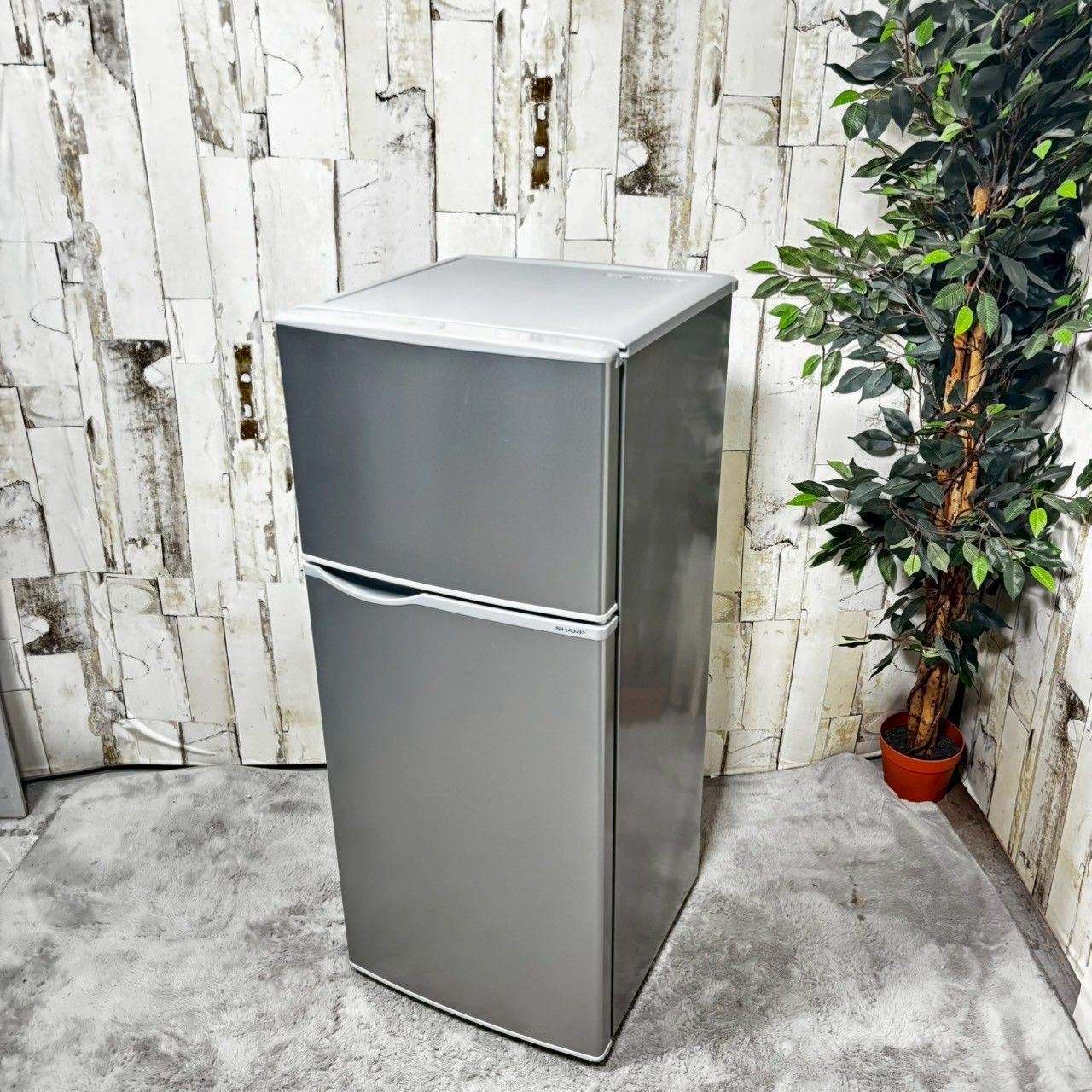 シャープ　SHARP　128L　ノンフロン冷凍冷蔵庫　SJ-H13E-S ⭐️SHARPノンフロン冷凍冷蔵庫 SJ-H13E-S ⭐️