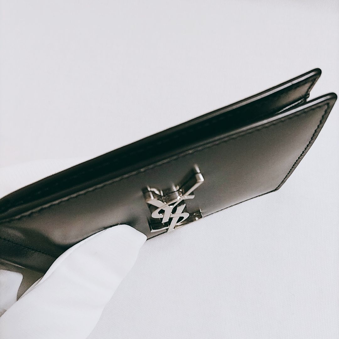 ✨美品✨SAINT LAURENTカサンドラ マネークリップ　カードケース付属 新品未使用】SAINT LAURENT◇マネークリップ 財布 カサンドラ