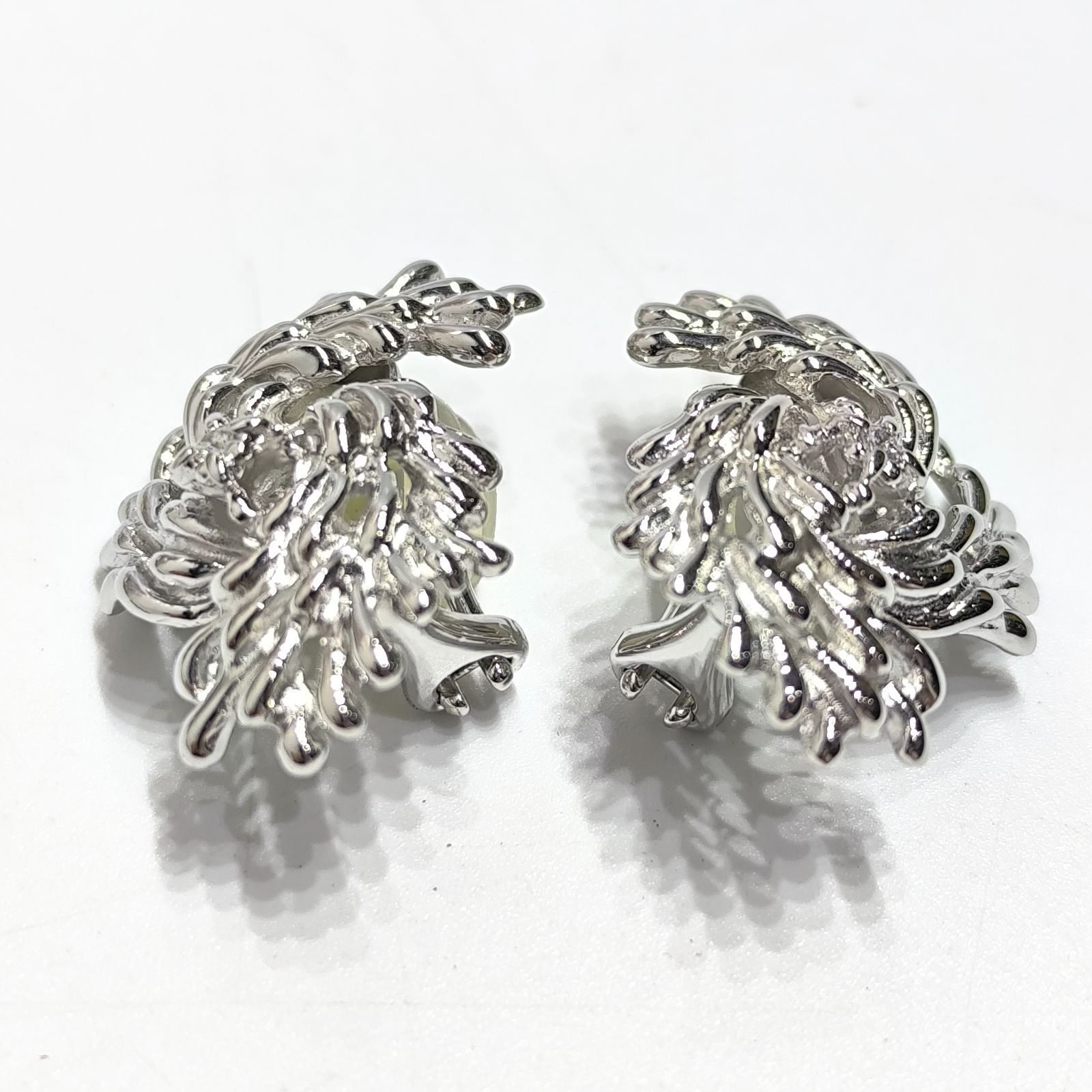 K18WG ダイヤモンド モチーフイヤリング 愛 作 日本人作家