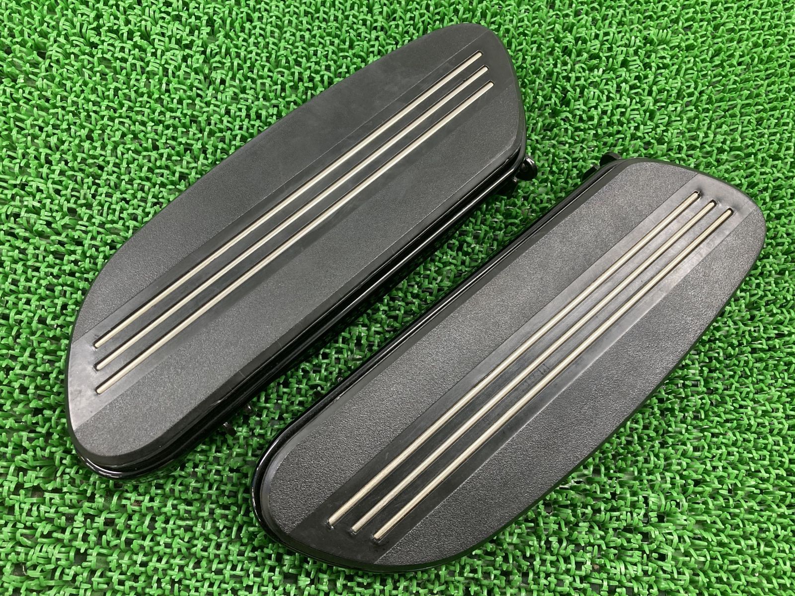 FLTRXS1870 ステップボード 左右 ハーレー 純正 中古 ロードグライドスペシャル ツーリング フロアステップ コンディション良好