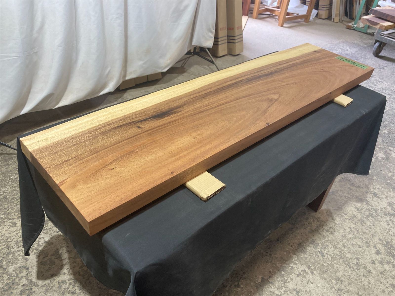 モンキーポッド9079 一枚板無垢 乾燥材 1470x370-350x50mm