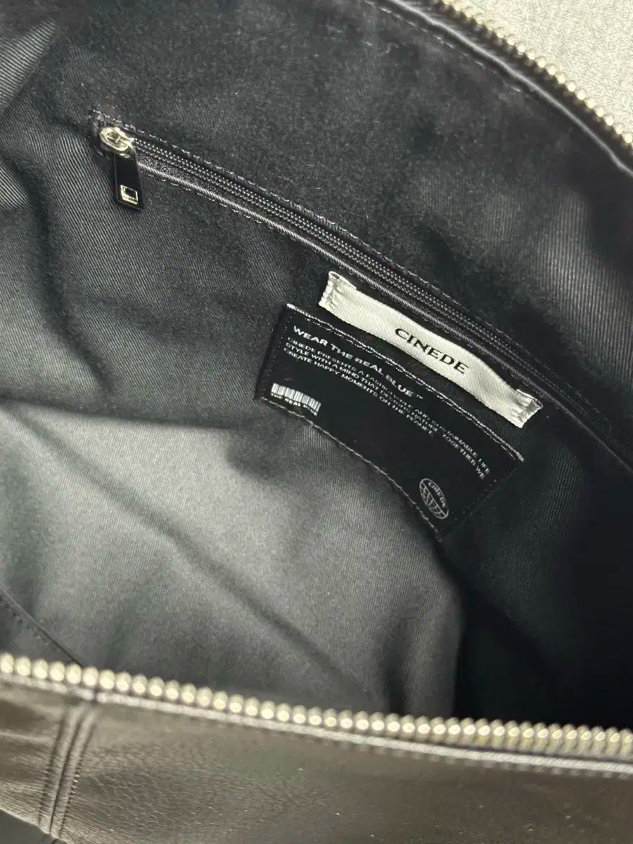 シネド バンドル BIG ショルダーバッグ クロスバッグ ブラック KARIMZIABAT_FR