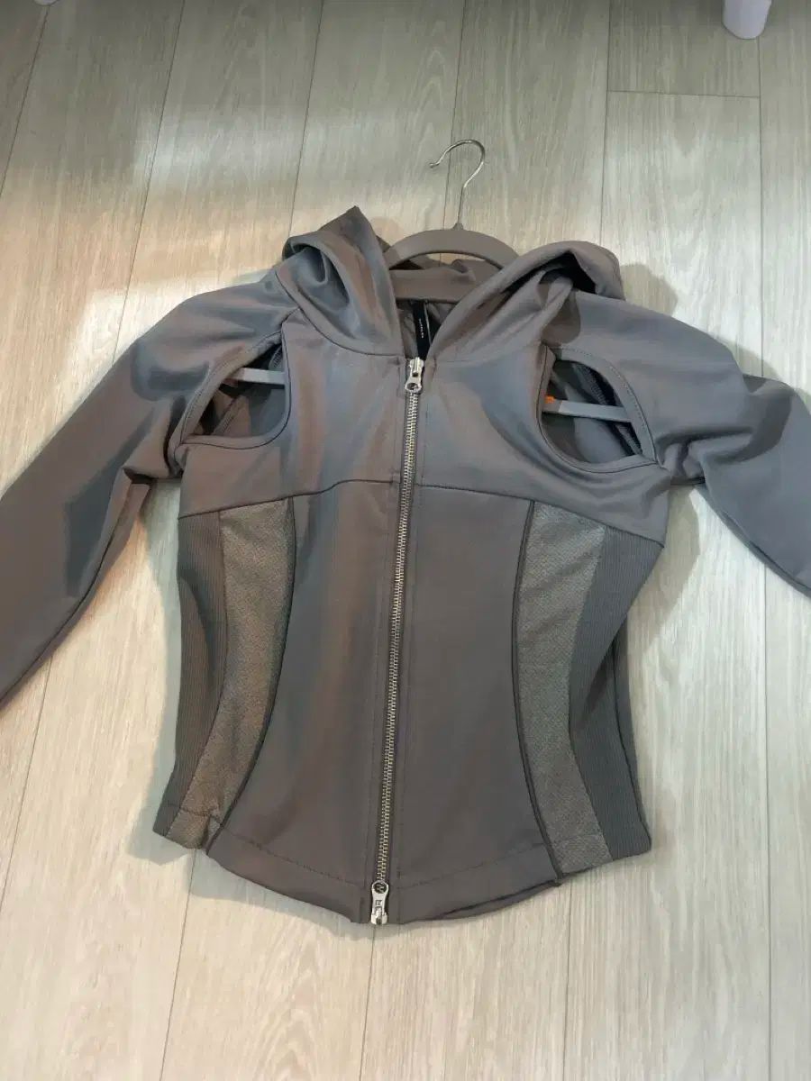 FLAREUP フ アップ カットアウト フード ジップアップ グレー