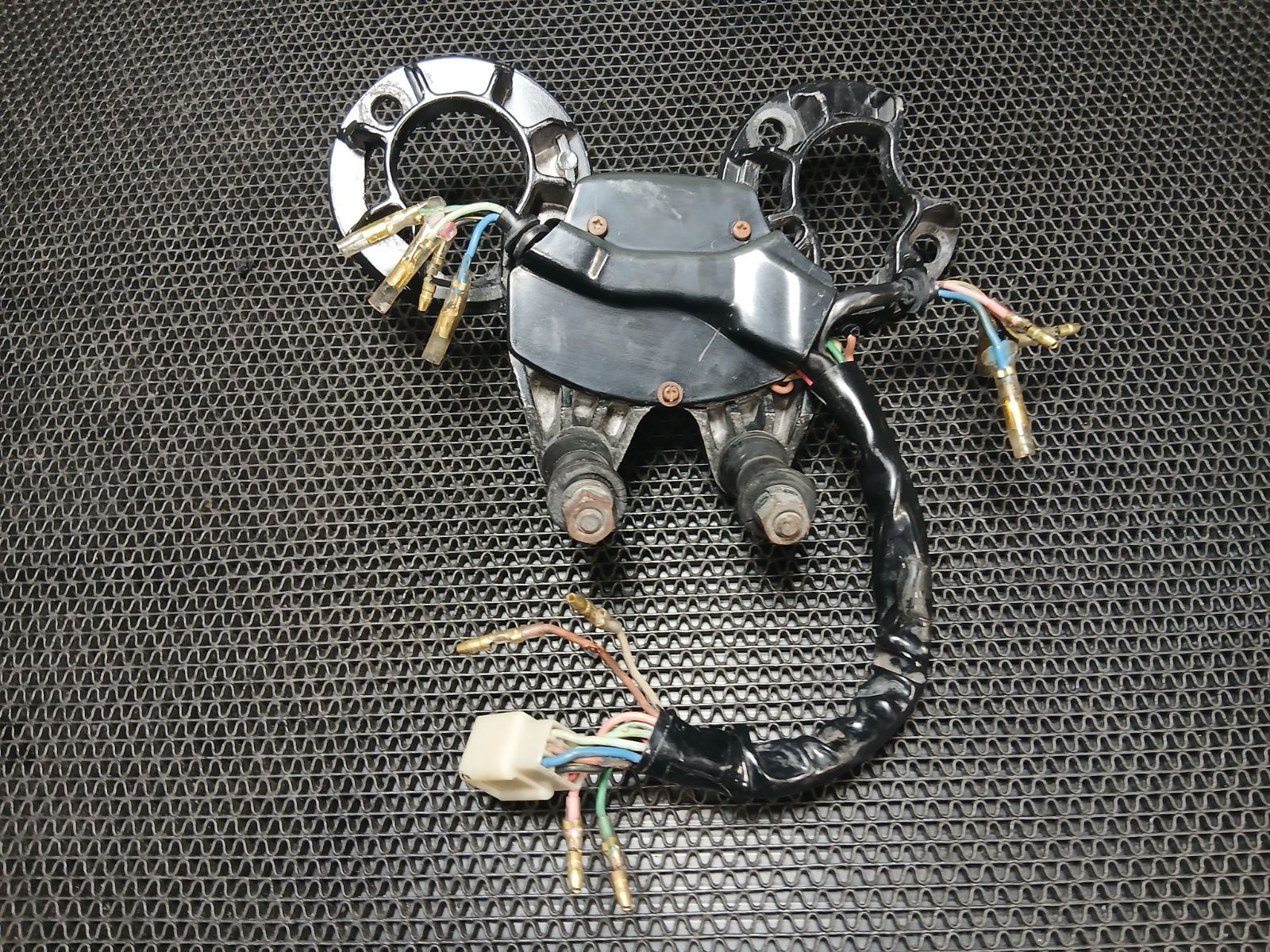 W3 純正メーター取付けブラケットステー