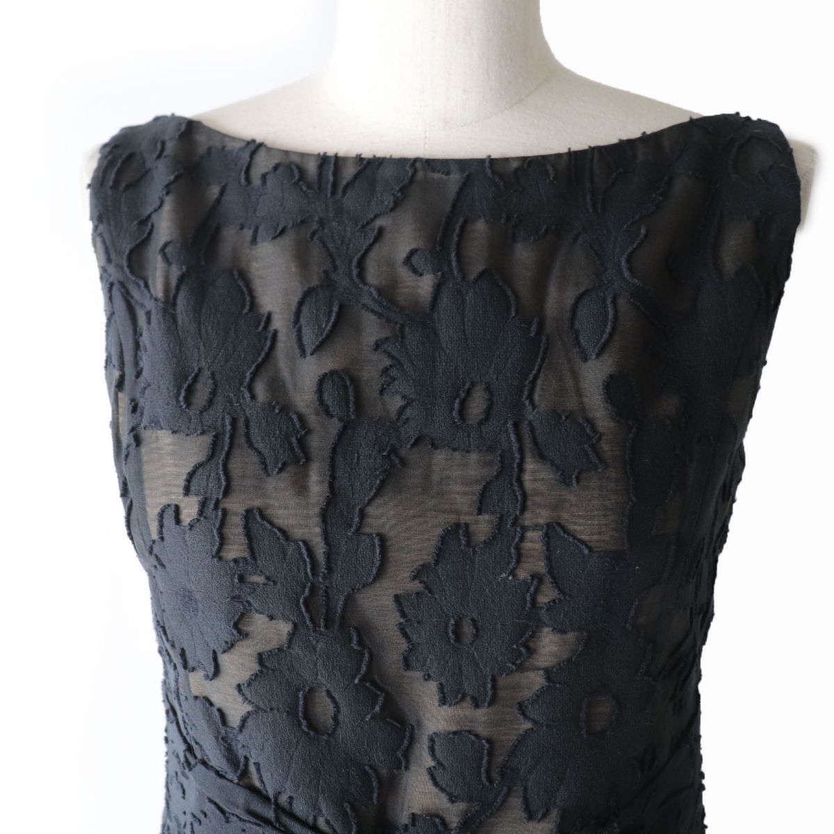 極美品☆正規品 FOXEY フォクシー 34586 ノースリーブ レースリボン
