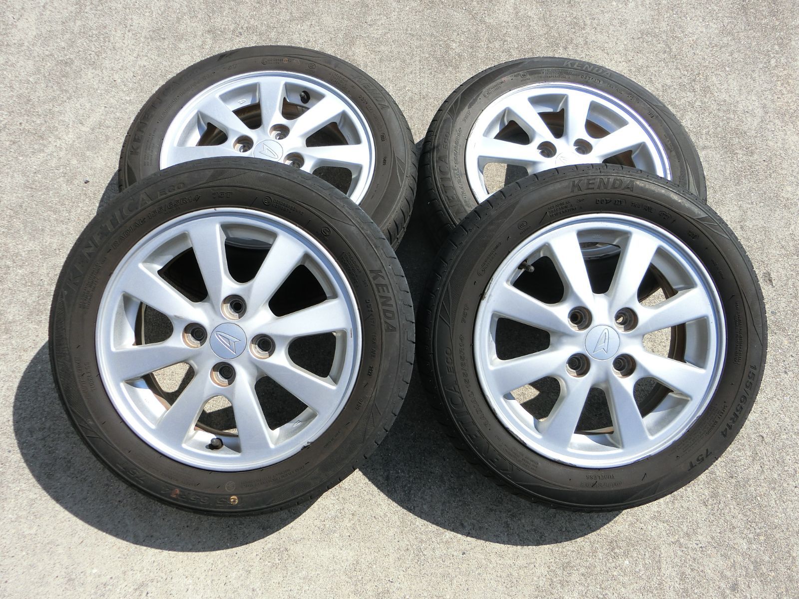 811] ダイハツ純正 14インチ アルミホイール 14×4.5J +45 PCD100