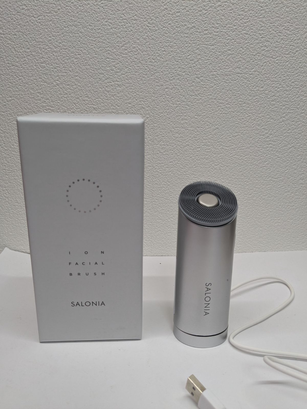 SALONIA イオンフェイシャルブラシ × エクストラクリーミーフォーム
