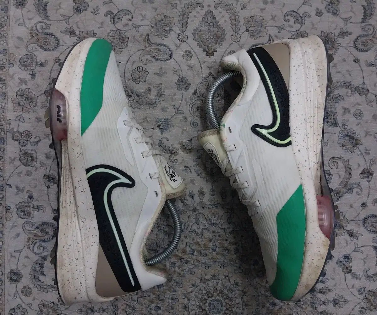 ナイキ エアズーム インフィニティ ツアー NRG NEXT ゴルフシューズ