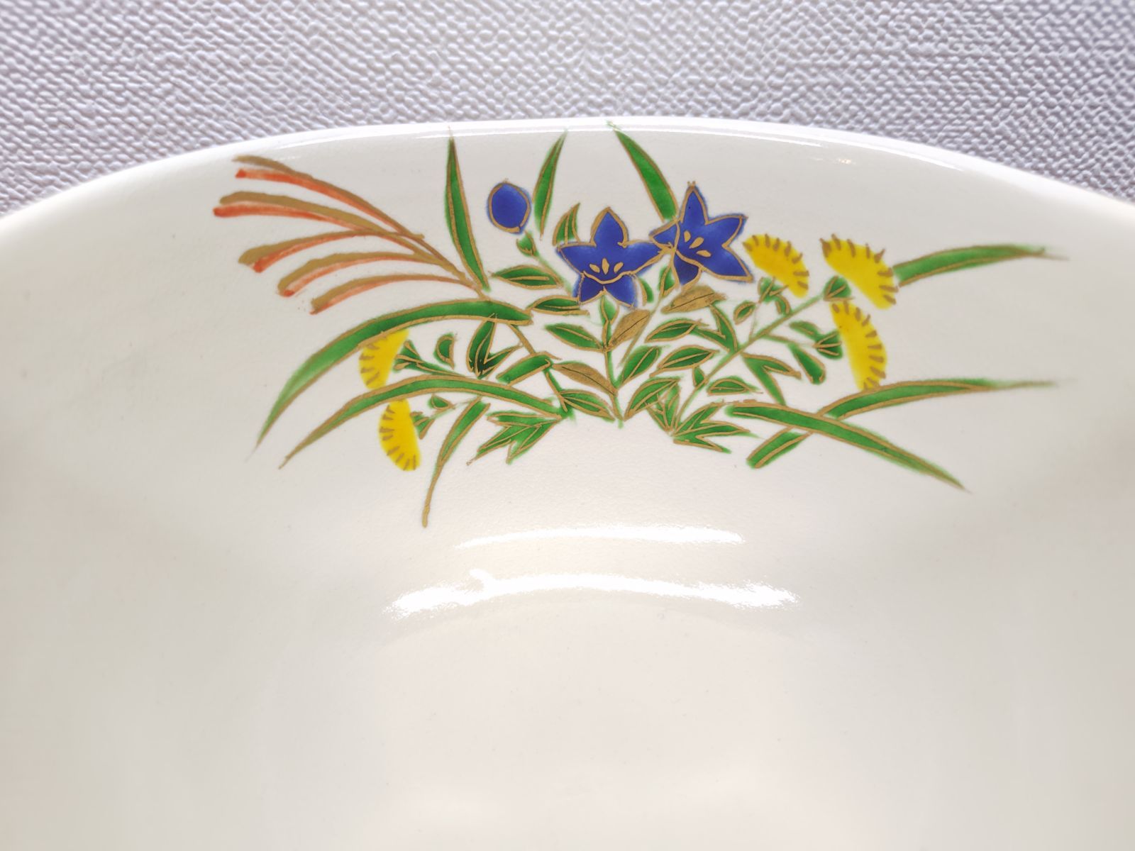 送料込【逢絢亭・新品】茶道具 茶碗 京焼 乾山 紫陽花寺 内黒塗 壱休窯 共箱 送料込【逢絢亭・新品】茶道具 茶碗 京焼 仁清 枝垂桜の図 文月