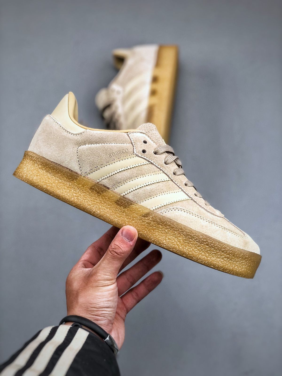 RONNIE FIEG × CLARKS × ADIDAS SAMBA WHEAT ロニー・ファイグ × クラークス × アディダス サンバ ウィート ID7298