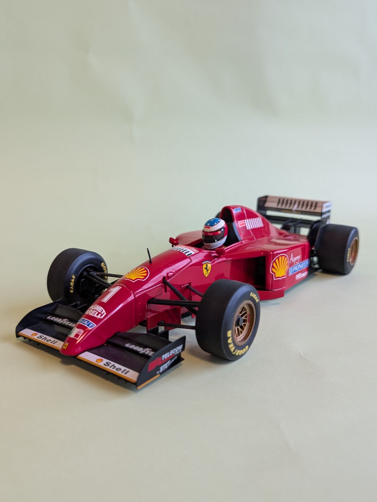 最初のフェラーリマシン 1|18